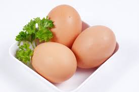 Muối giúp bạn kiểm tra độ tươi của trứng