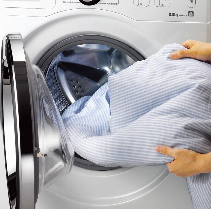 Có thể cho thêm đồ vào máy giặt Electrolux khi nó đang hoạt động